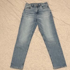 American Eagle High Rise Mom Jeans